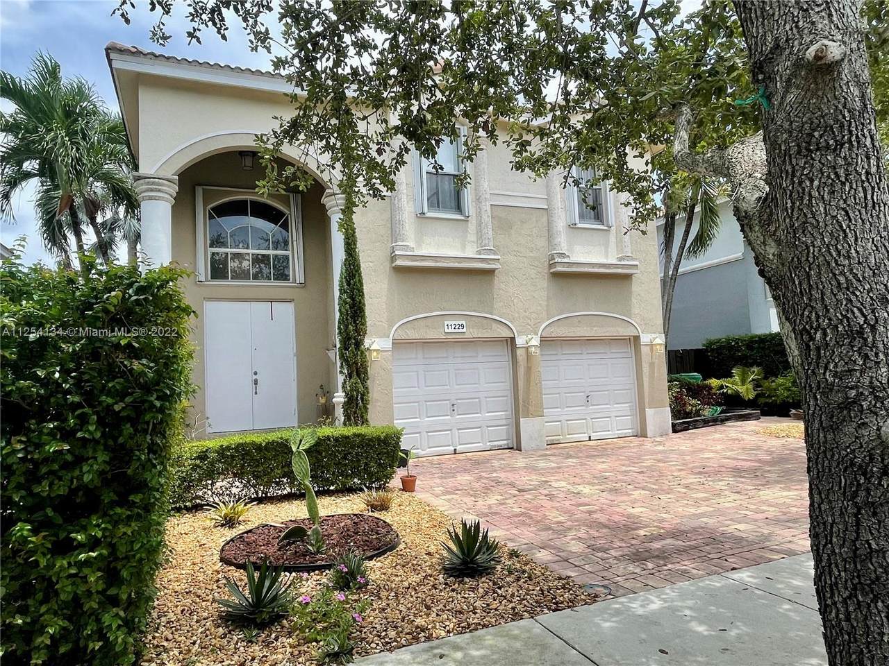 11229 47th Ln - Photo 1