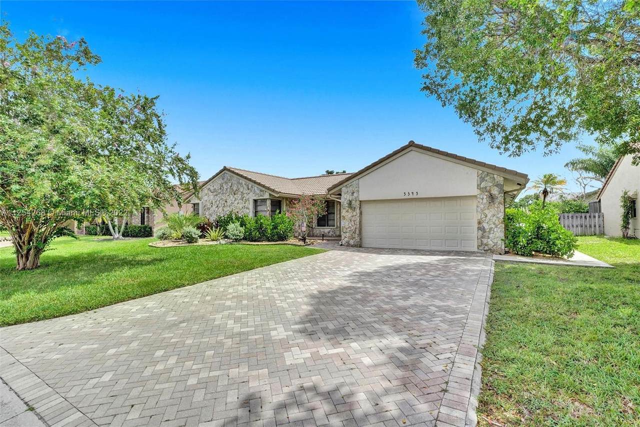 5345 66th Ave - Photo 1