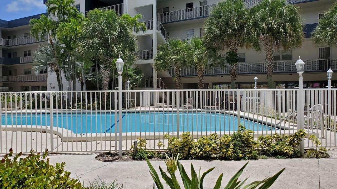 16750 10th Ave - Photo 1