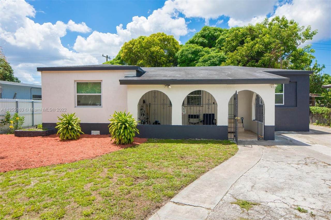 1230 Sharazad Blvd - Photo 1