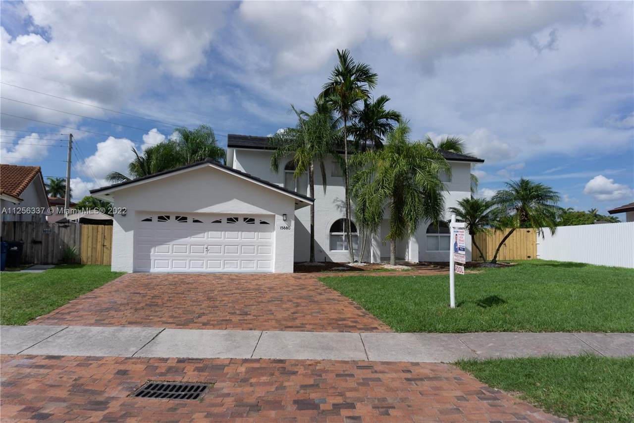 15880 141st Ct - Photo 1