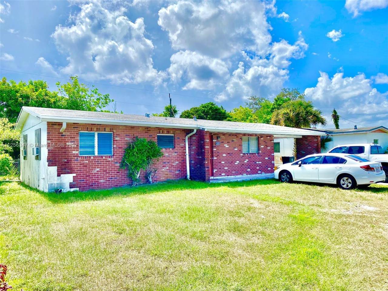 1305 Drexel Rd - Photo 1