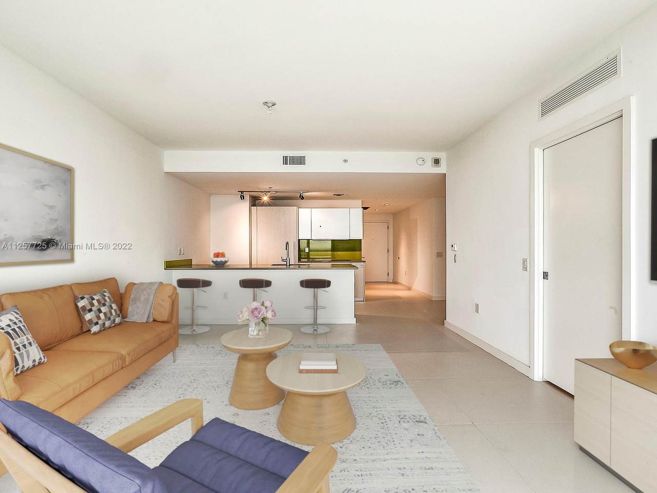 501 31st St - Photo 1