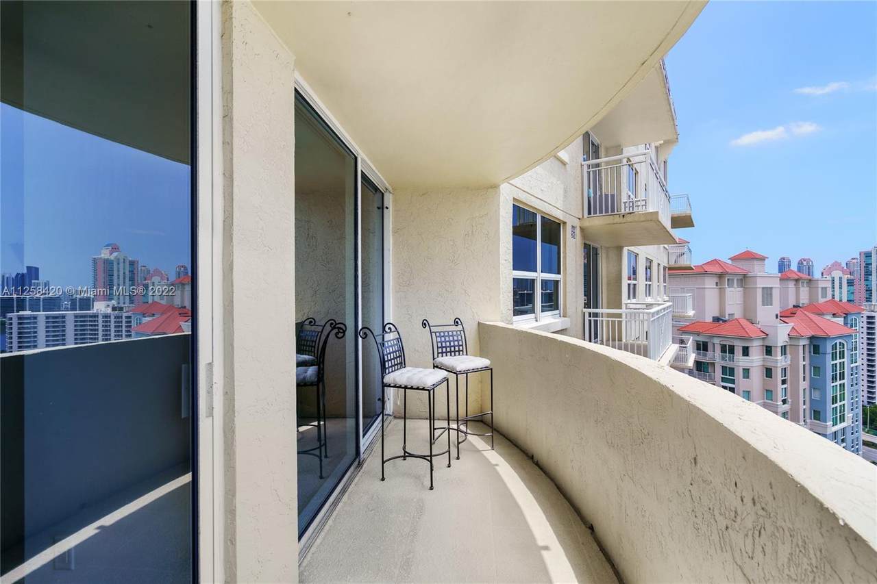 19501 Country Club Dr - Photo 1