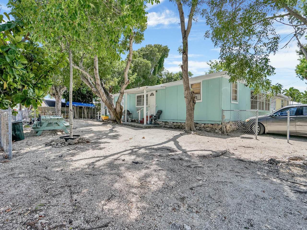 317 King Ave - Photo 1