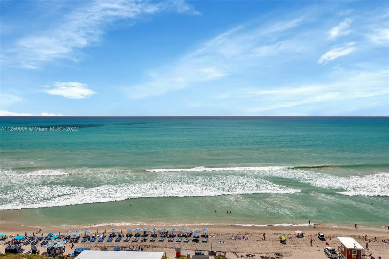 4111 Ocean Dr - Photo 1