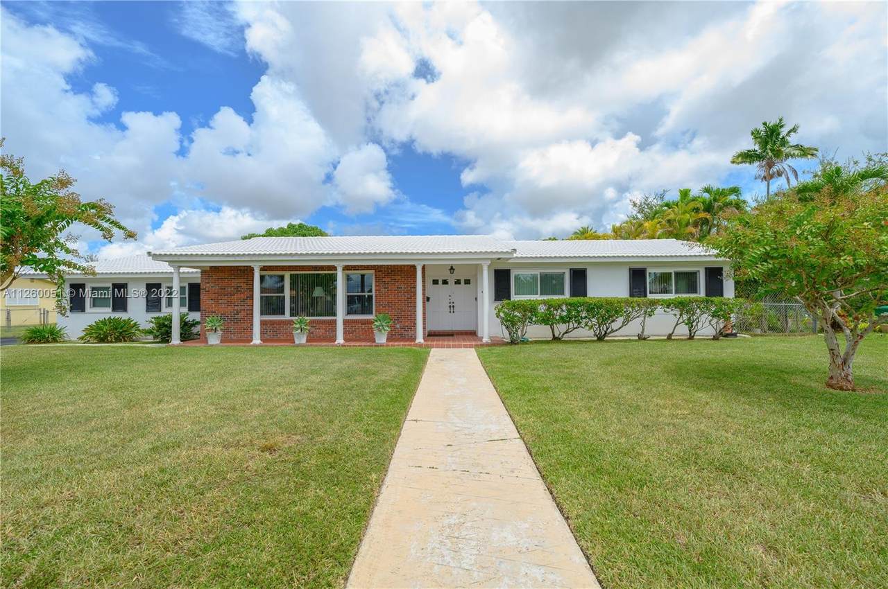4575 89th Ave - Photo 1