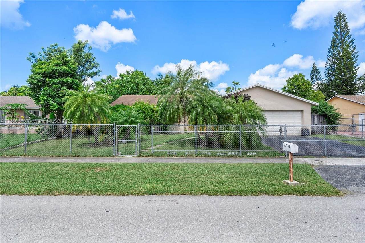 25796 123rd Ave - Photo 1