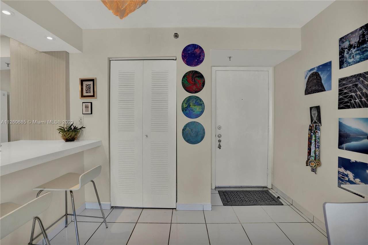 80 Shore Dr - Photo 1