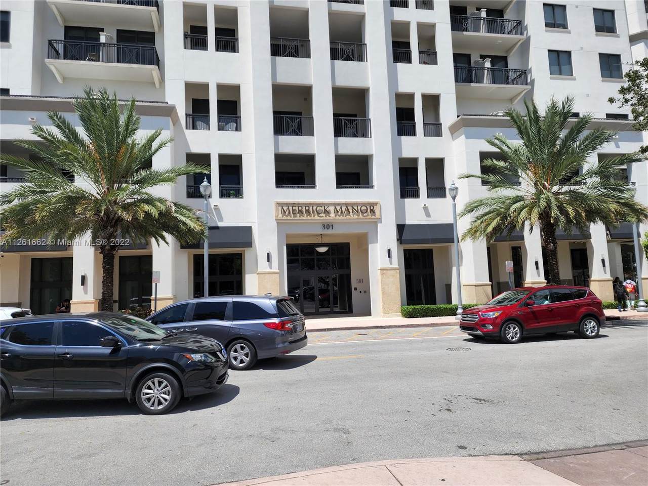 301 Altara Ave - Photo 1
