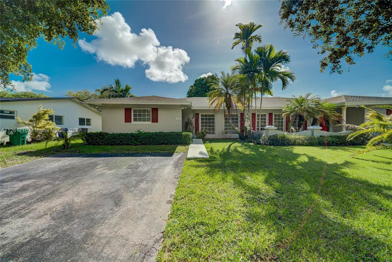 10643 77th Ct - Photo 1