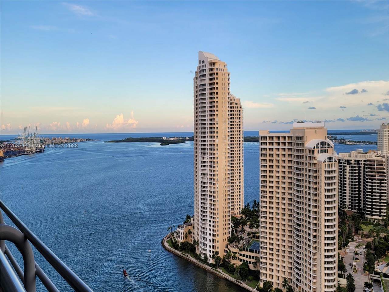 325 Biscayne Blvd - Photo 1