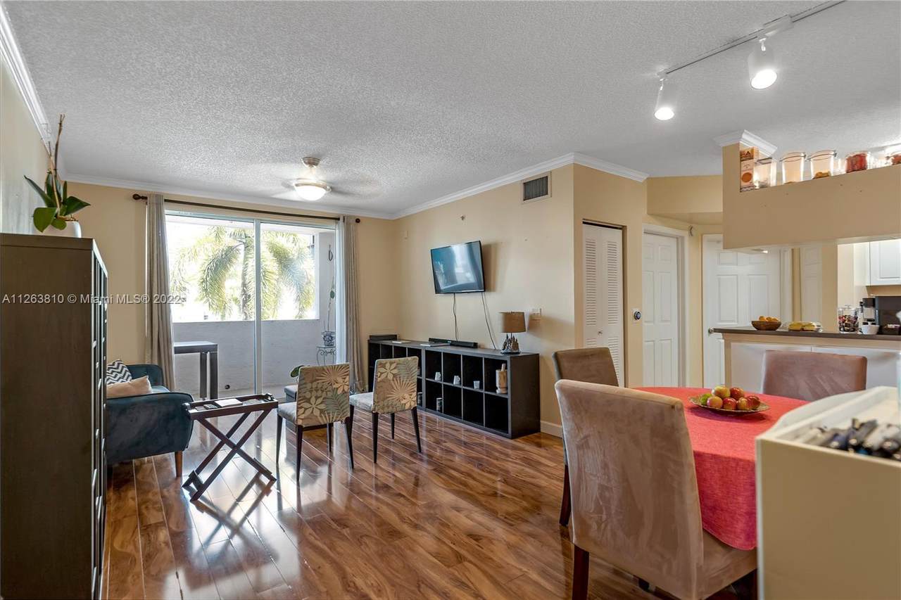 17125 Bay Rd - Photo 1