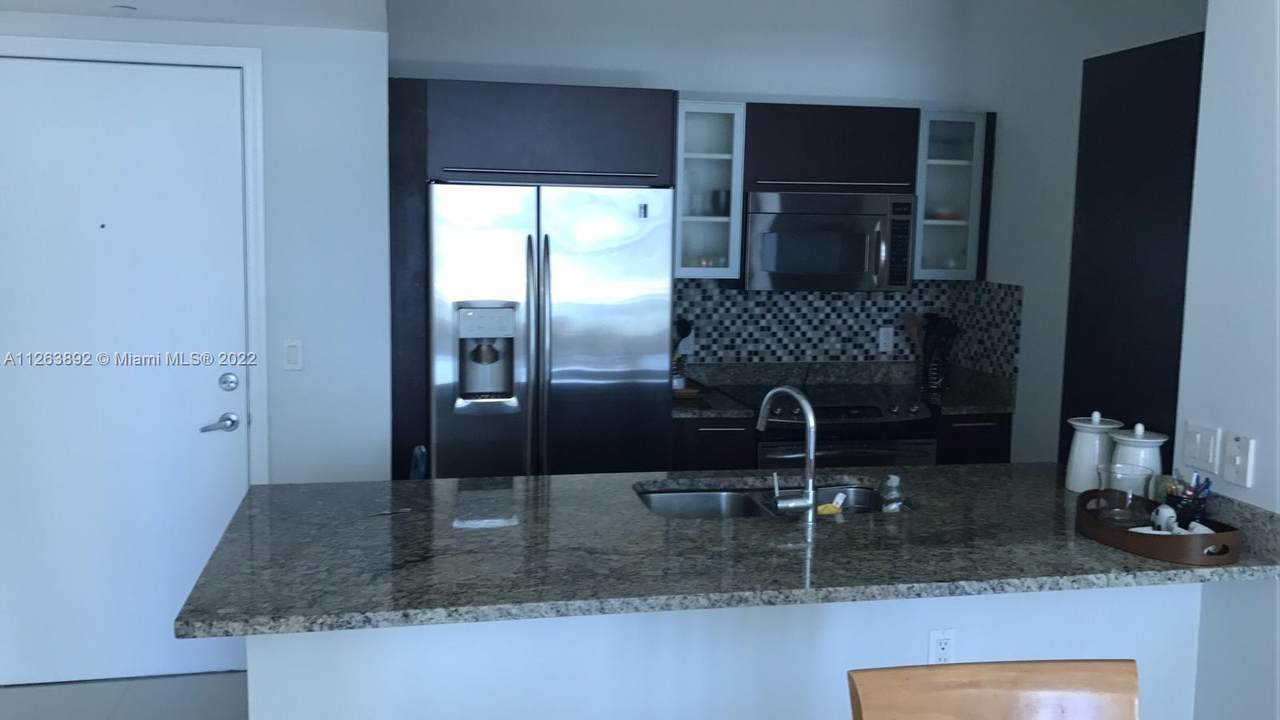 950 Brickell Bay Dr - Photo 1
