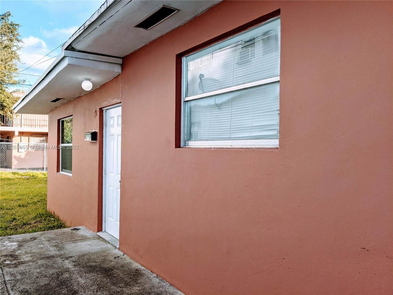 6733 2nd Ct - Photo 1