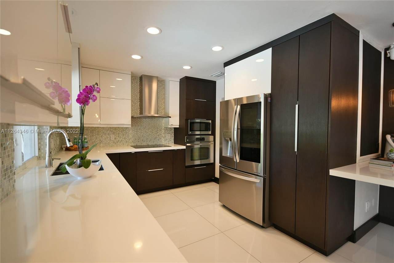 14395 73rd Ct - Photo 1