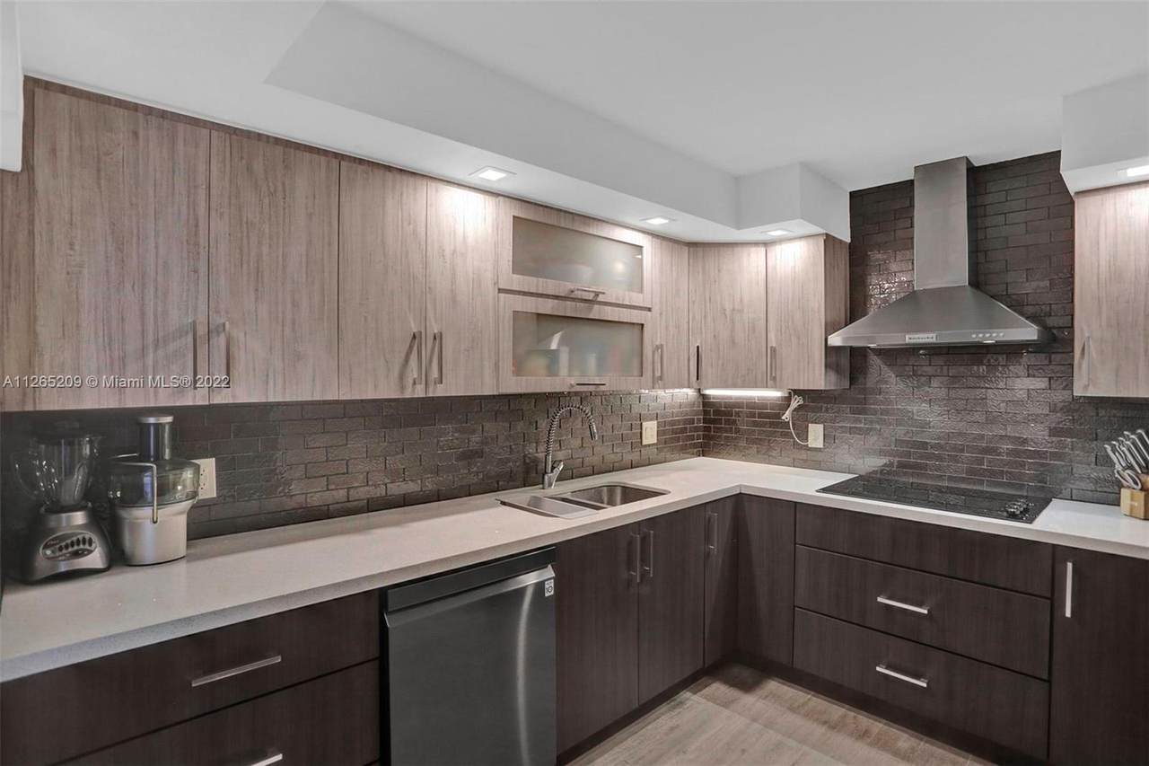 2780 183rd St - Photo 1