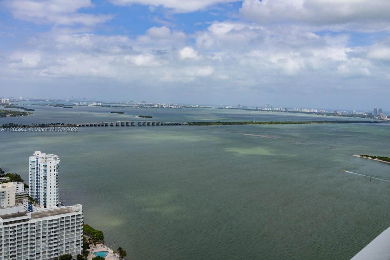 1900 Bayshore Dr - Photo 1