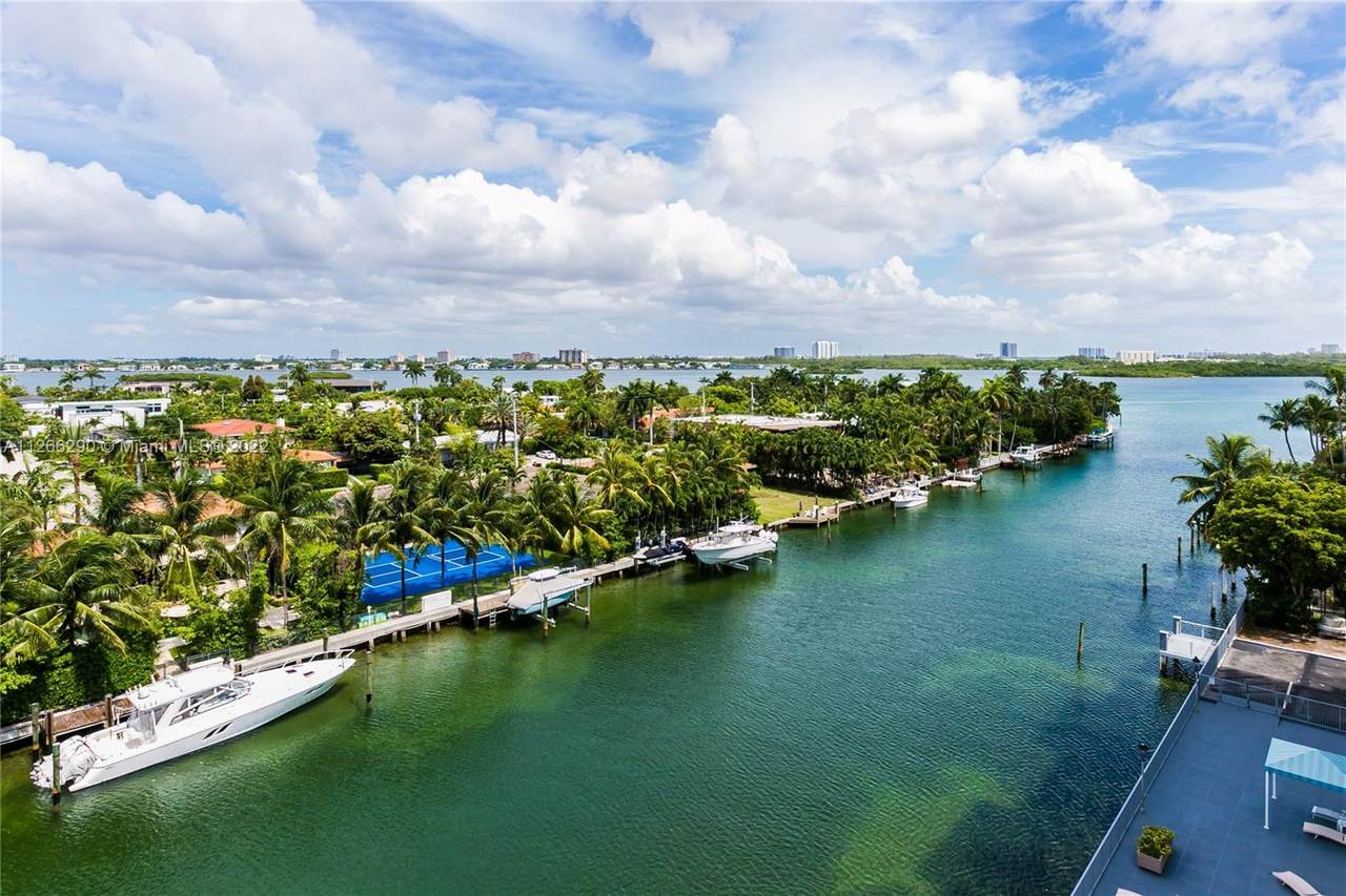 10000 Bay Harbor Dr - Photo 1