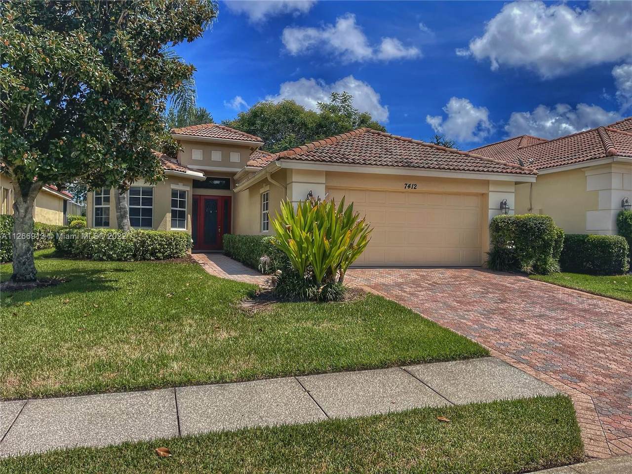 7412 Bob O Link Way - Photo 1