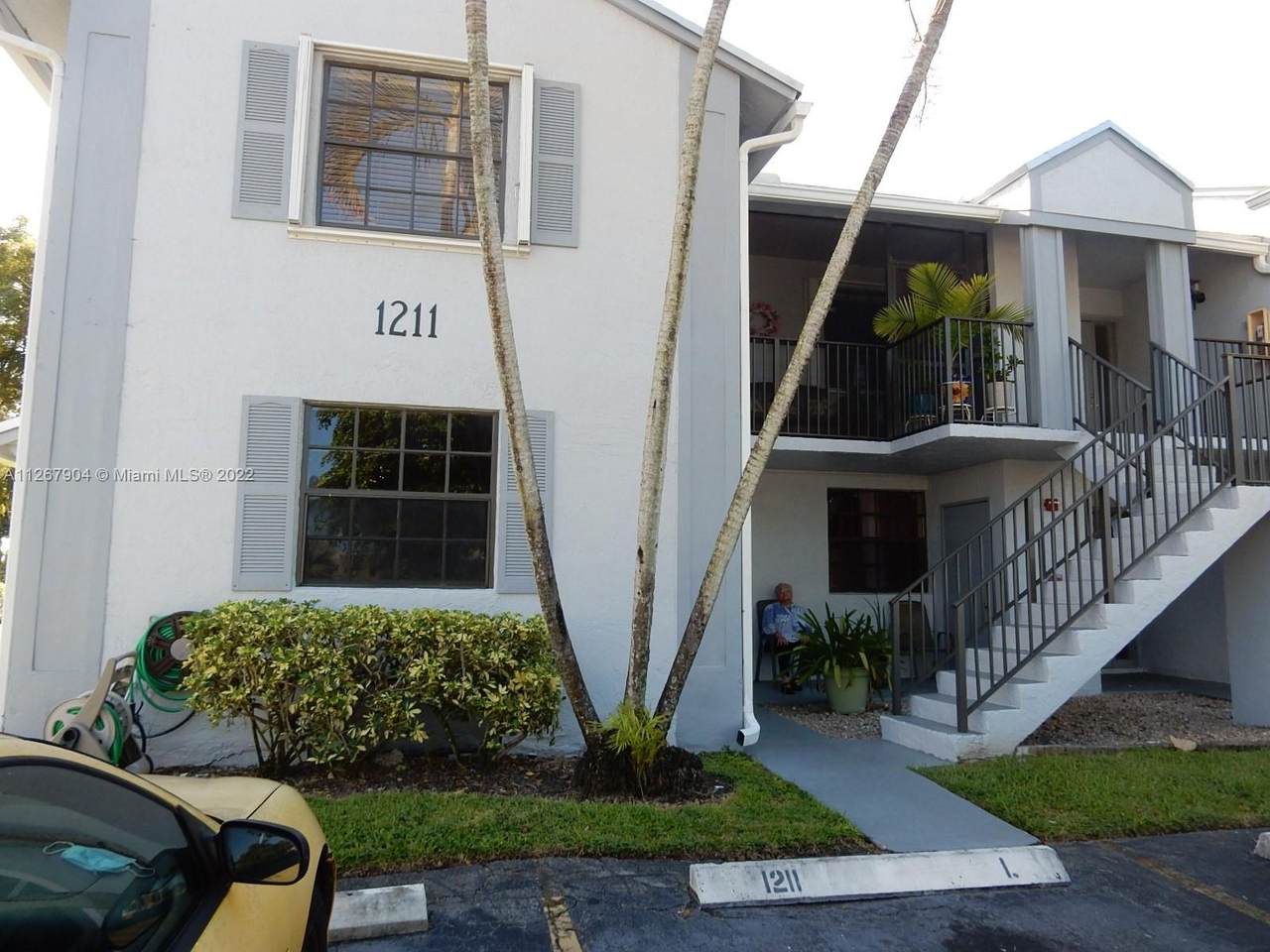 1211 Independence Dr - Photo 1