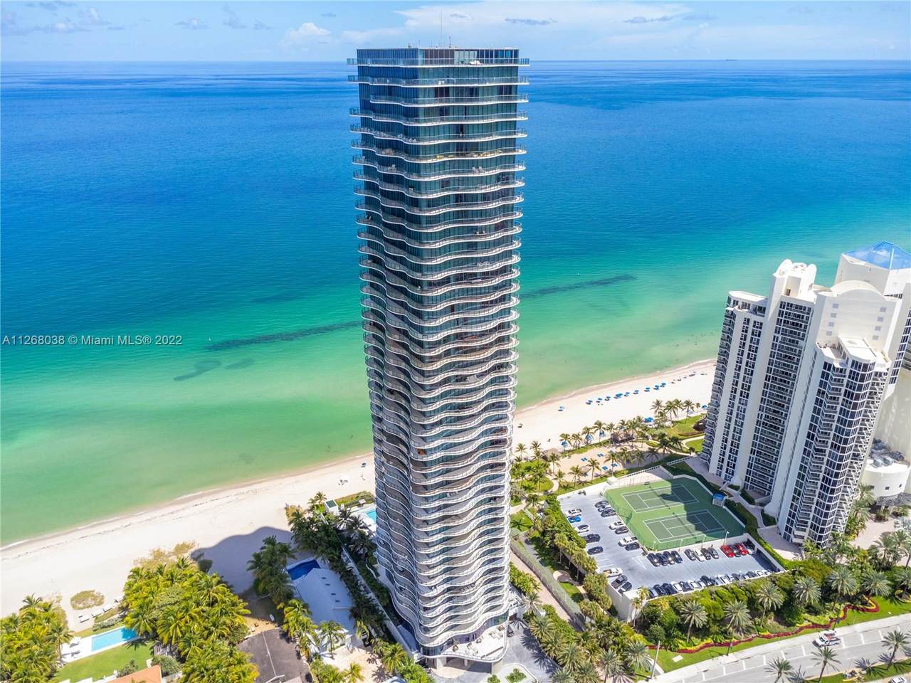 19575 Collins Ave - Photo 1
