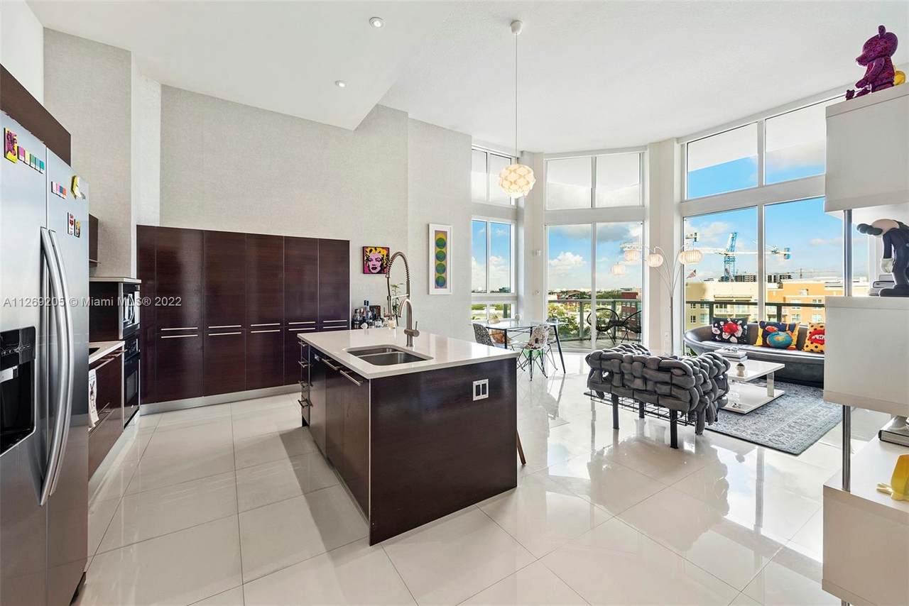 1900 Bayshore Dr - Photo 1