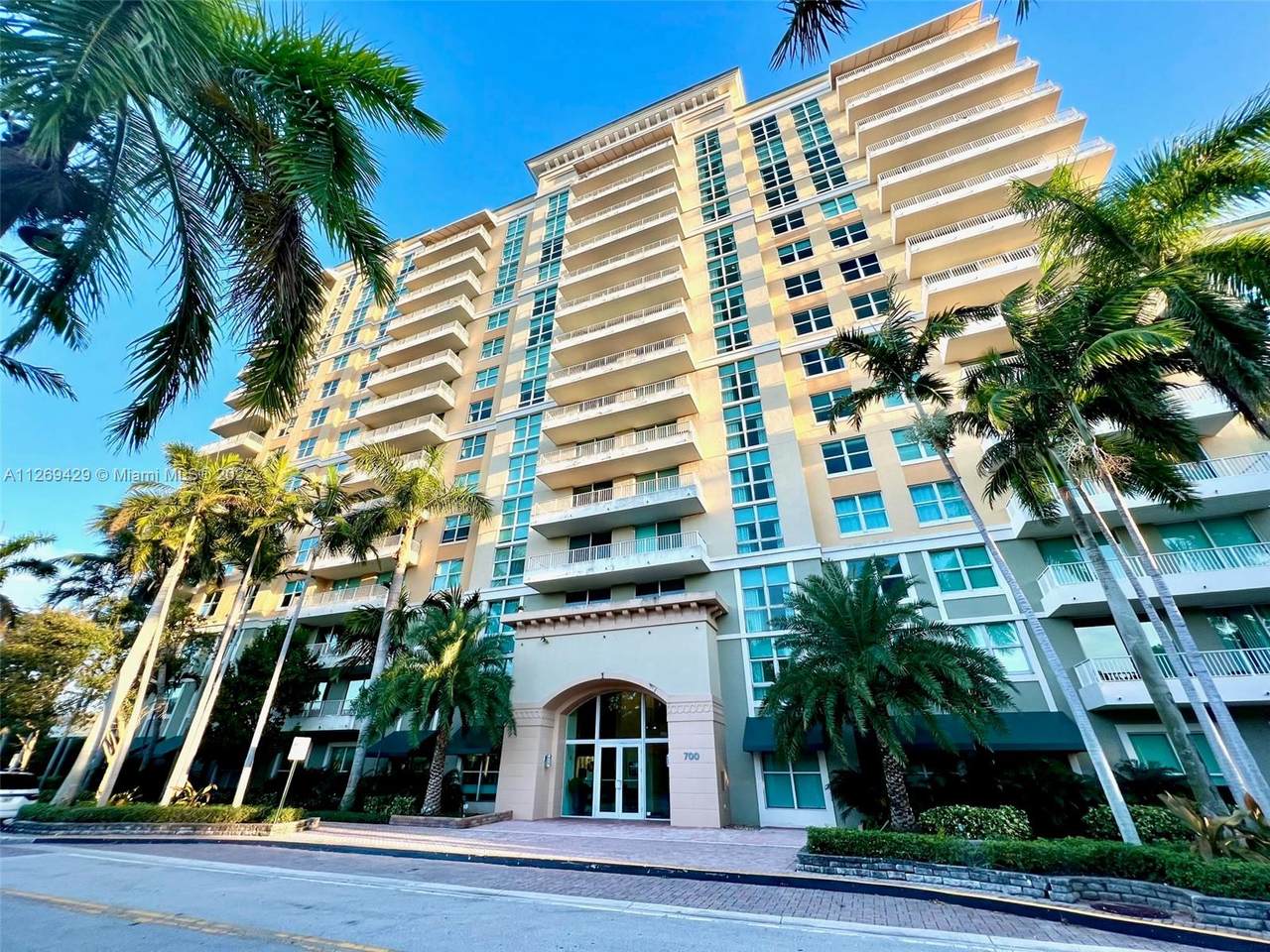 700 Boynton Beach Blvd - Photo 1