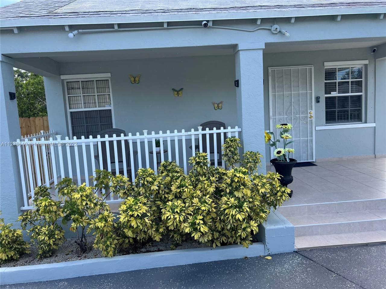 146 5th Ave - Photo 1