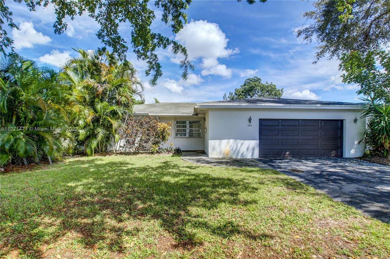 5015 Mckinley St - Photo 1