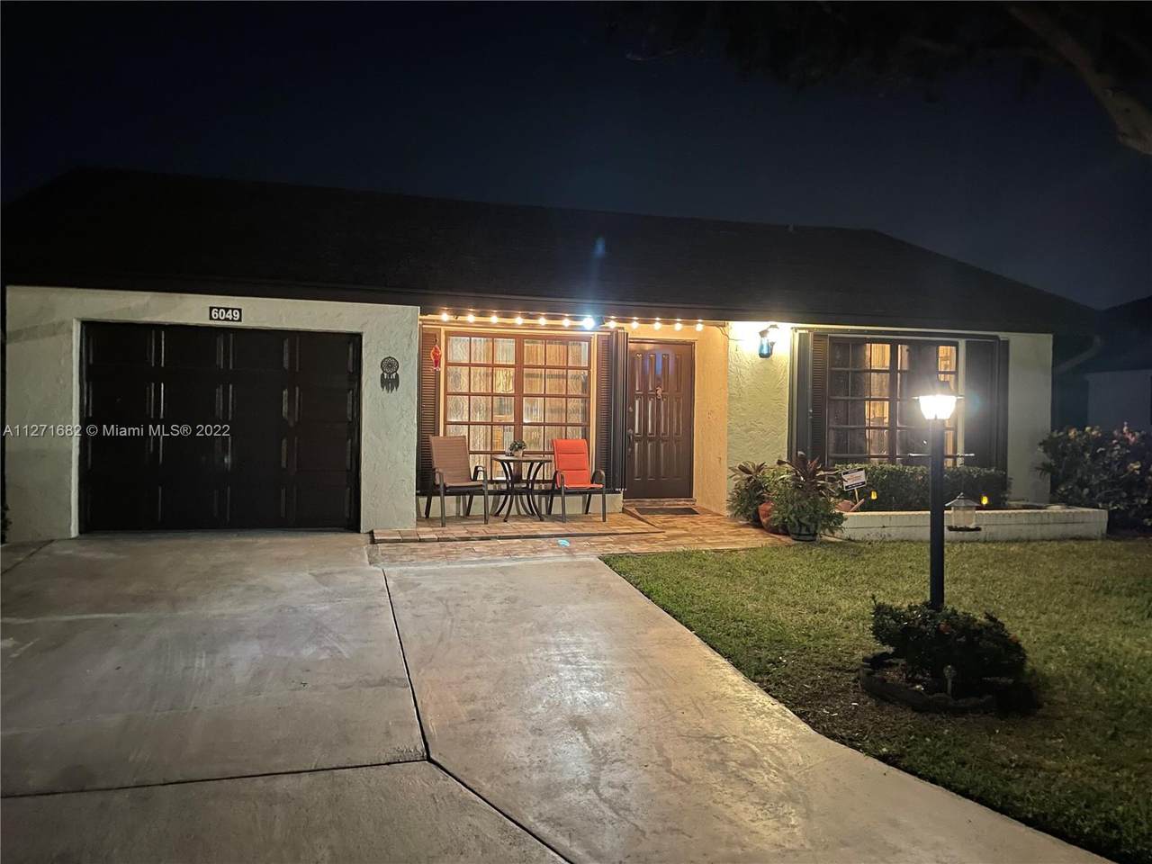 6049 Ambertree Ln - Photo 1