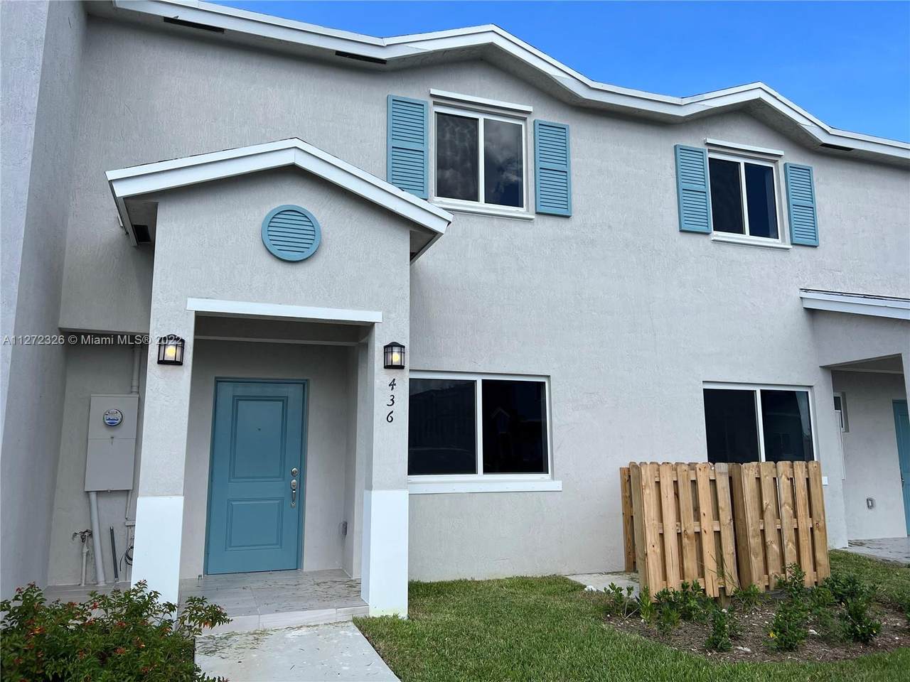 436 12th Pl - Photo 1