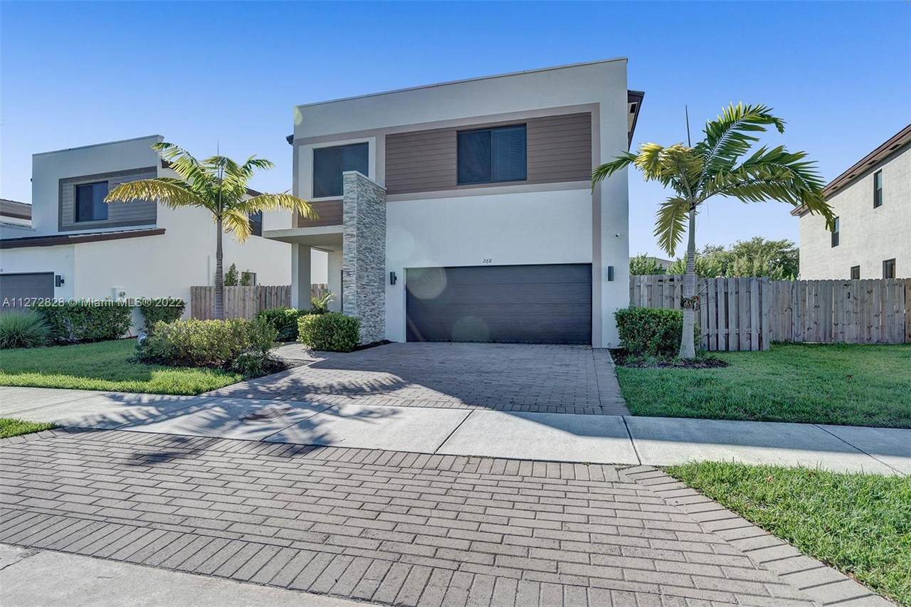 268 210th Way - Photo 1