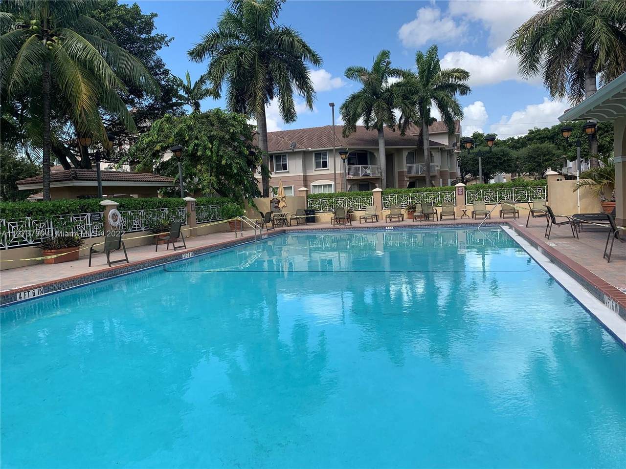 8890 Flagler St - Photo 1