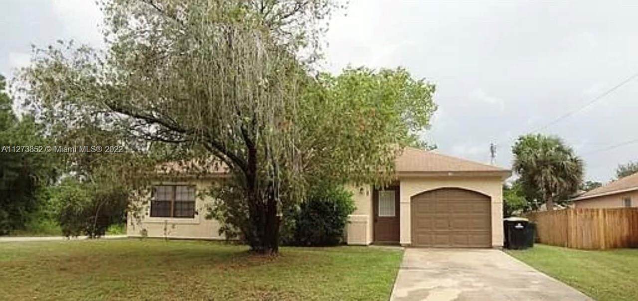 410 Fernandina Nw - Photo 1