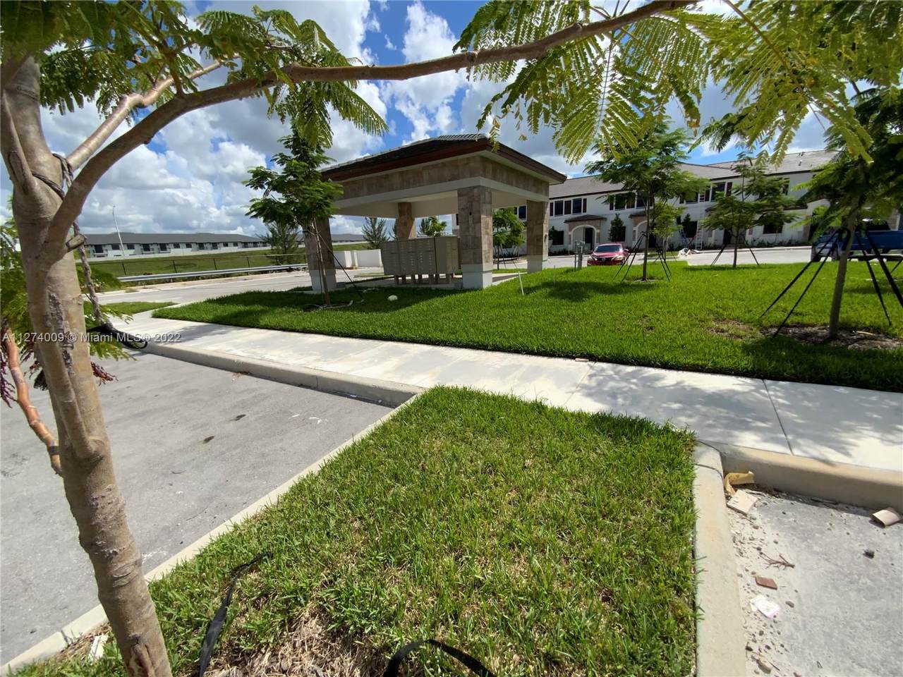 11455 33rd Ln - Photo 1