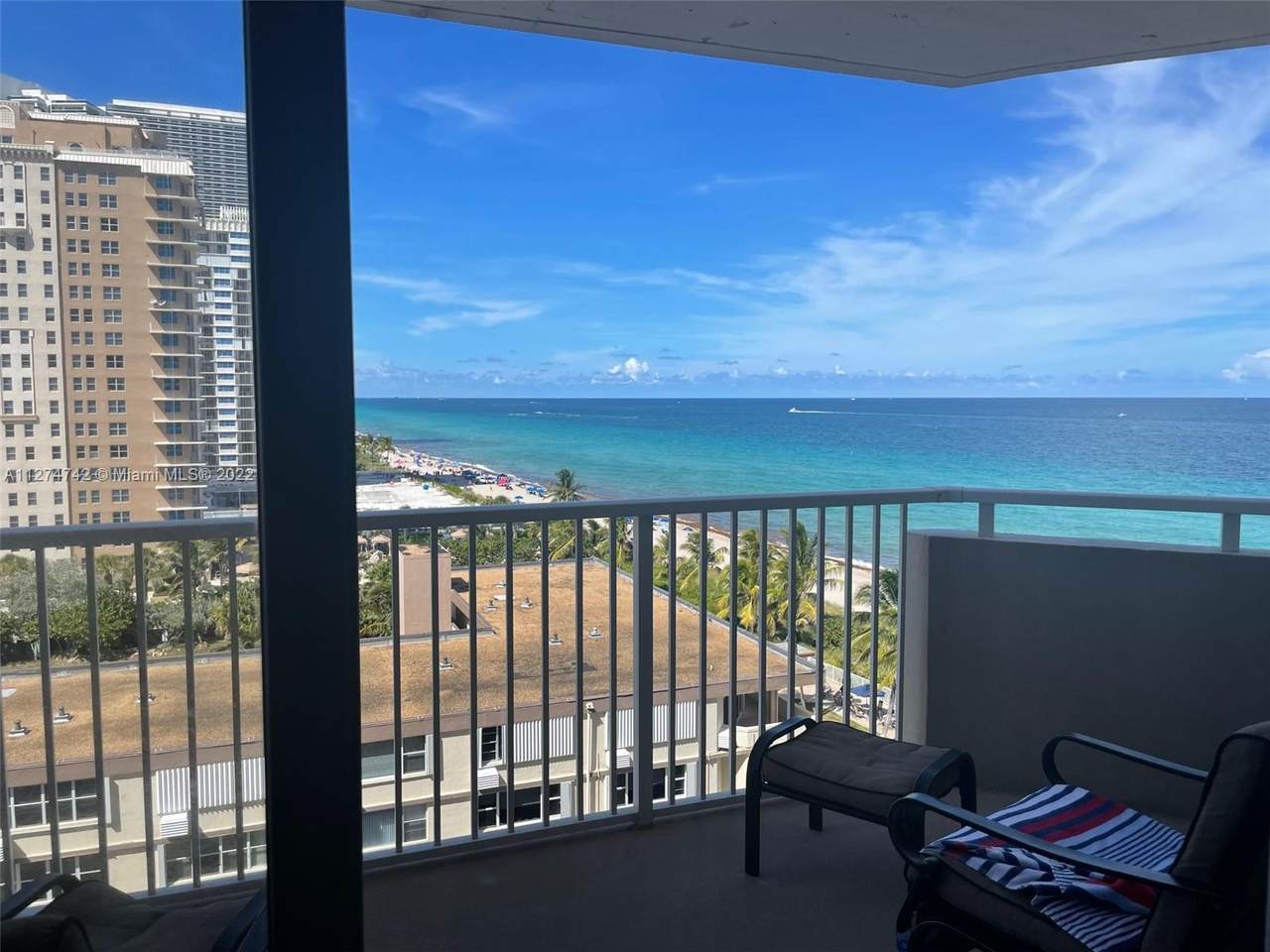 1950 Ocean Dr - Photo 1