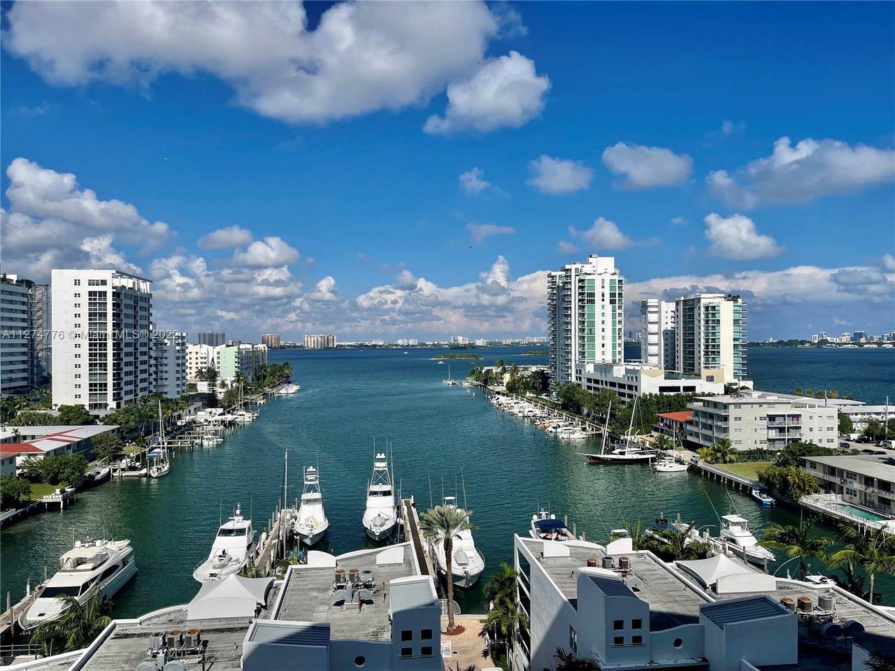 7900 Harbor Island Dr - Photo 1