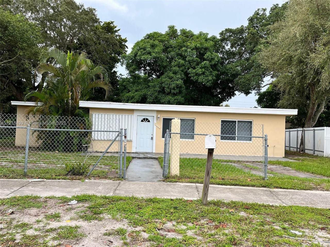 16010 Bunche Park School Dr - Photo 1