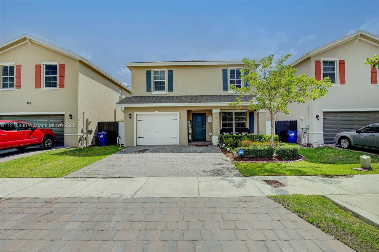 525 6th Pl - Photo 1