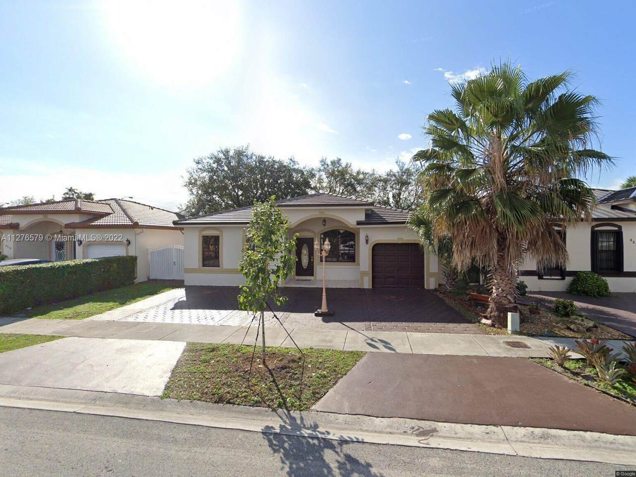 8966 Nw 144 Th Ter - Photo 1