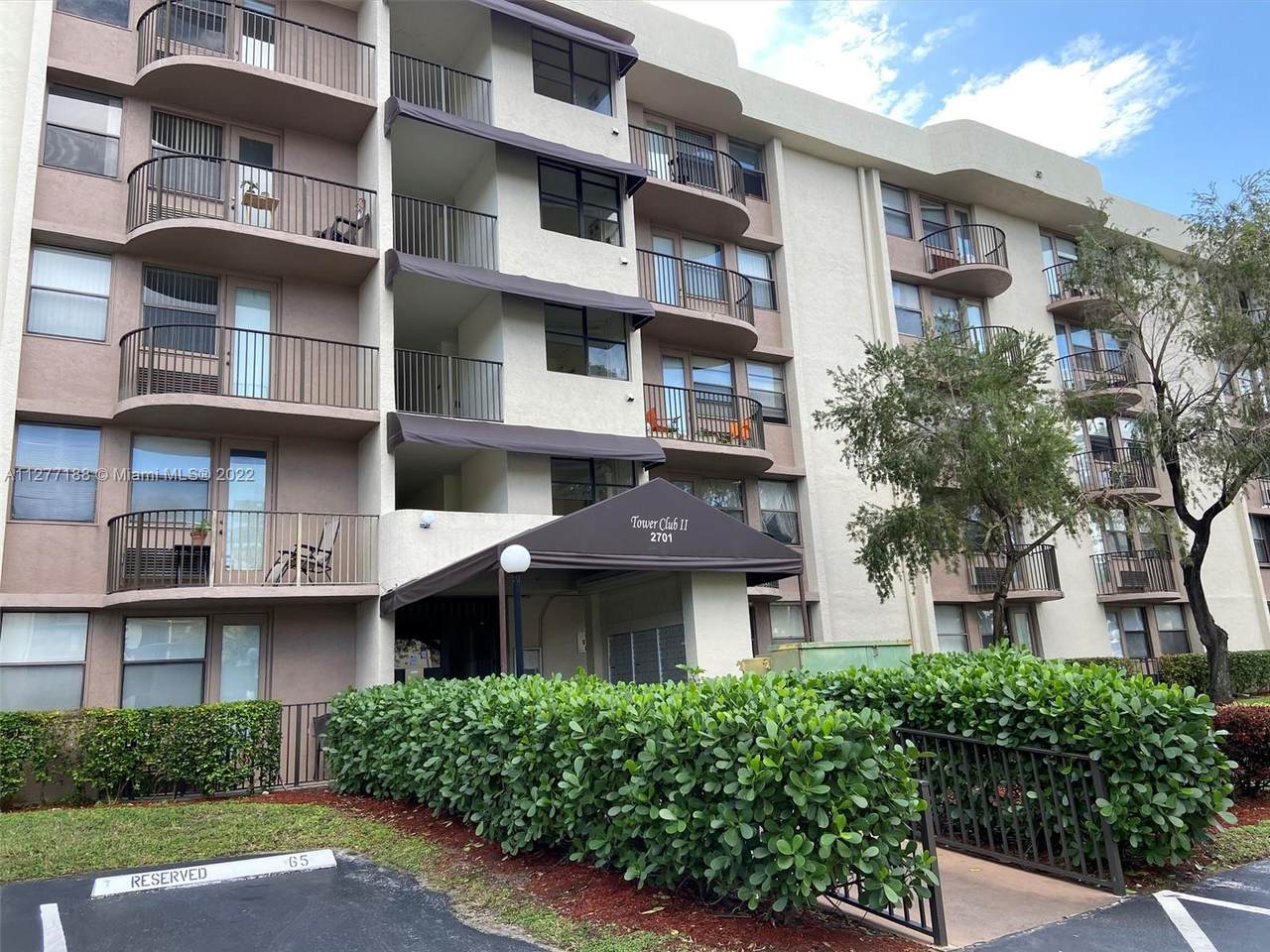 2701 Riverside Dr - Photo 1