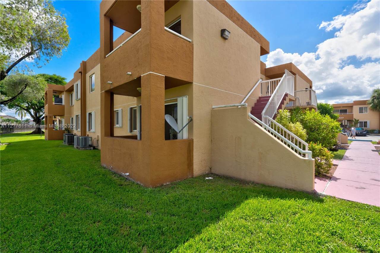 6208 131st Pl - Photo 1