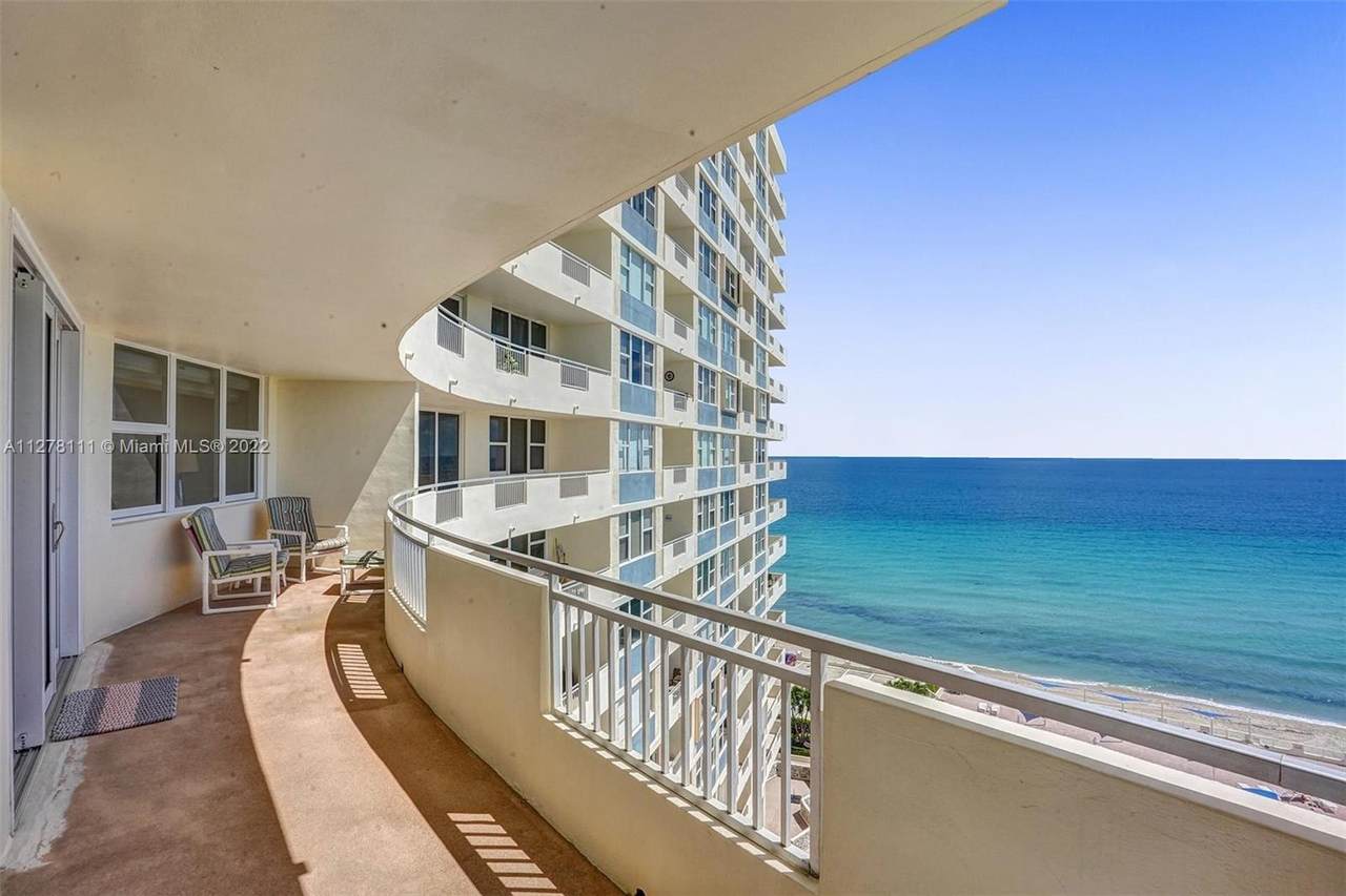 3180 Ocean Dr - Photo 1