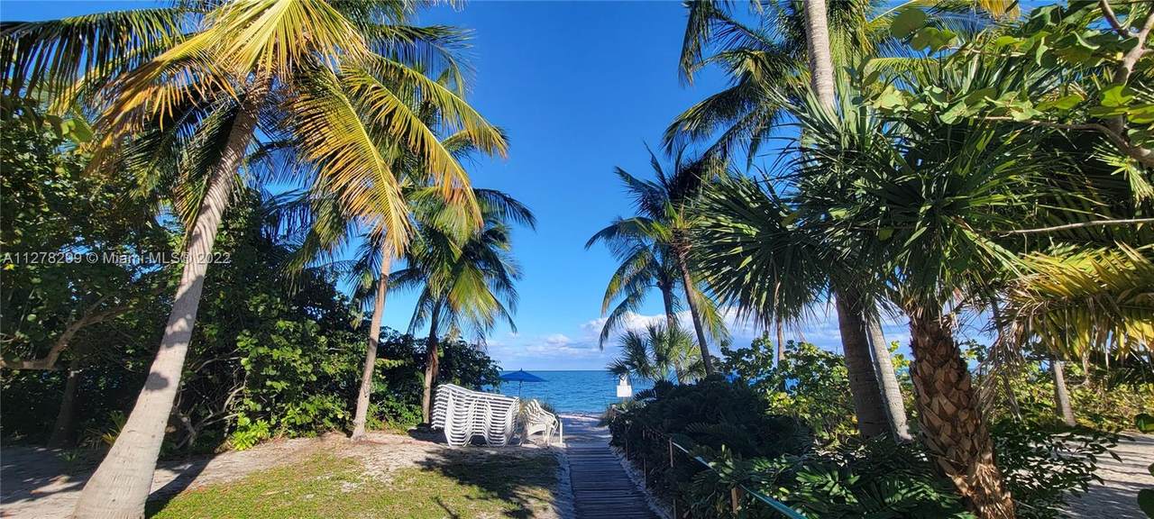 881 Ocean Dr - Photo 1