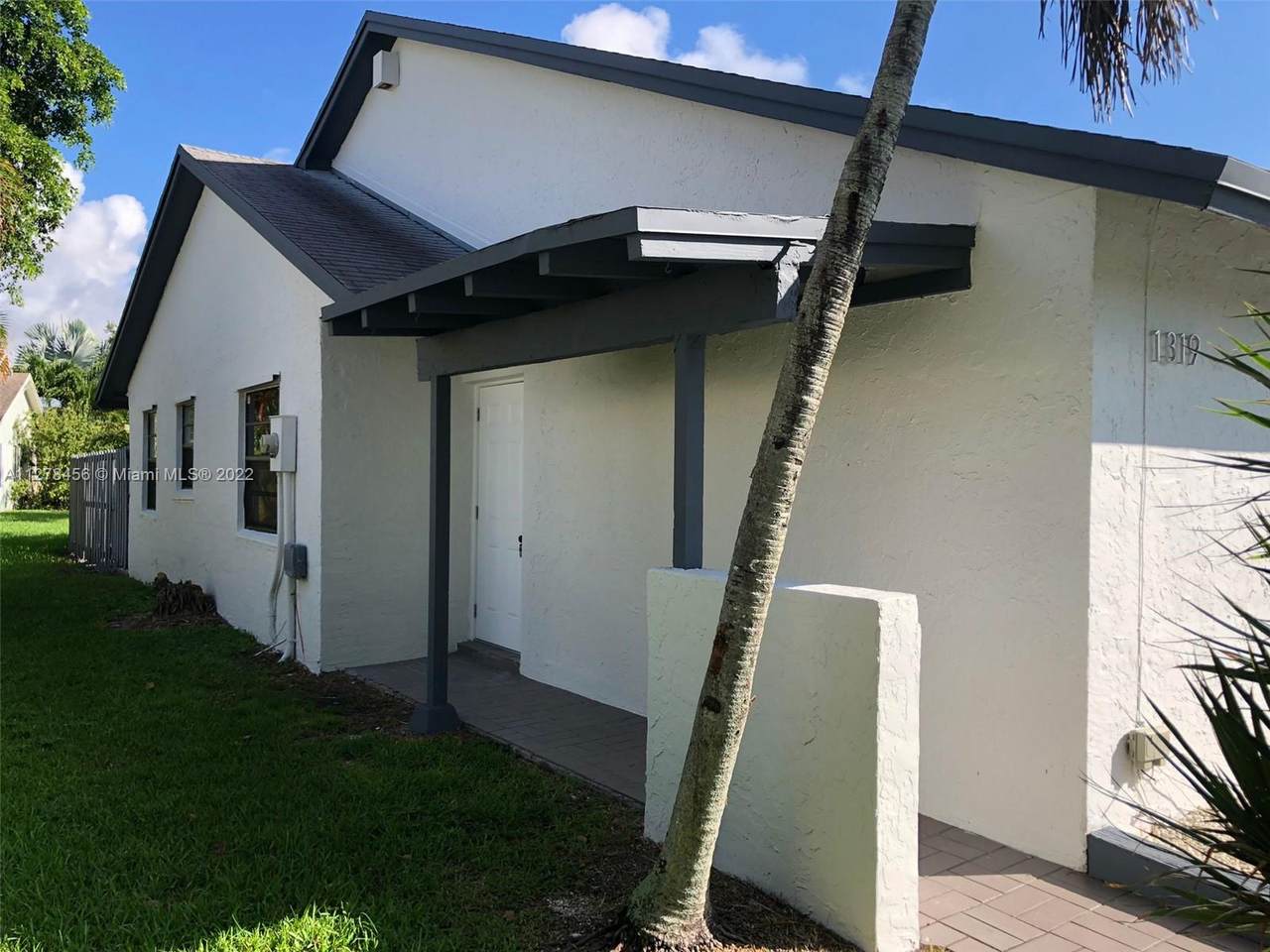 1319 Bittern Ln - Photo 1