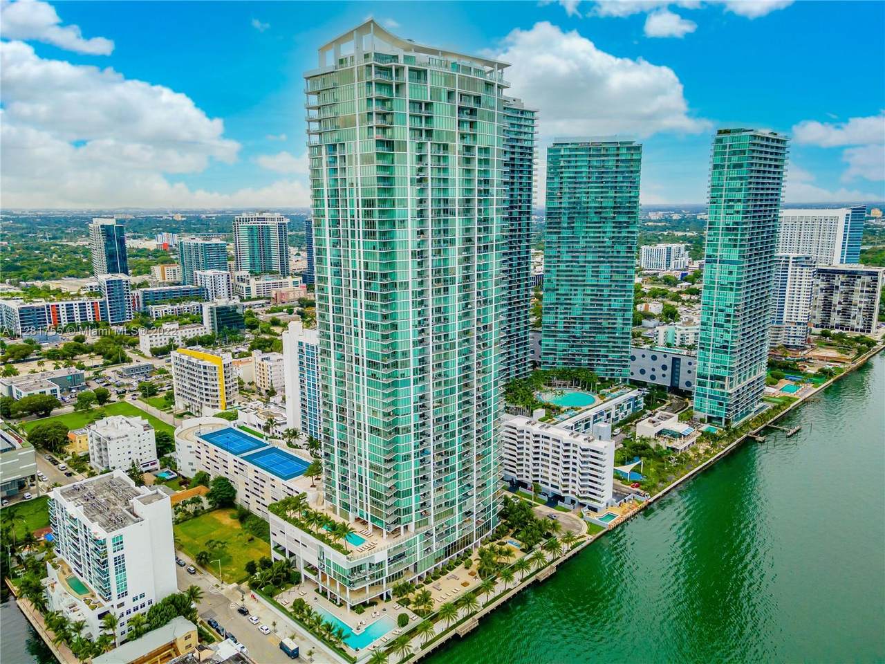 https://bt-photos.global.ssl.fastly.net/miami/1280_boomver_1_A11281755-2.jpg