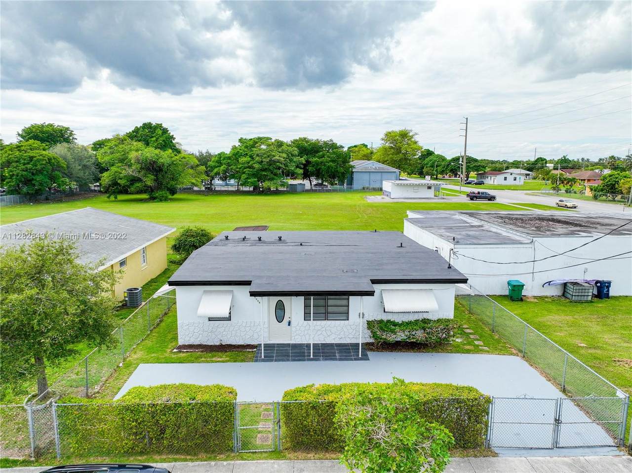 1478 8th Ave - Photo 1