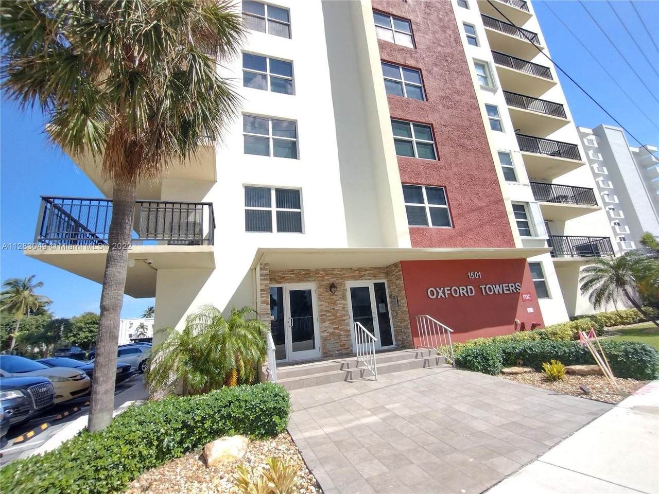 1501 Ocean Dr - Photo 1