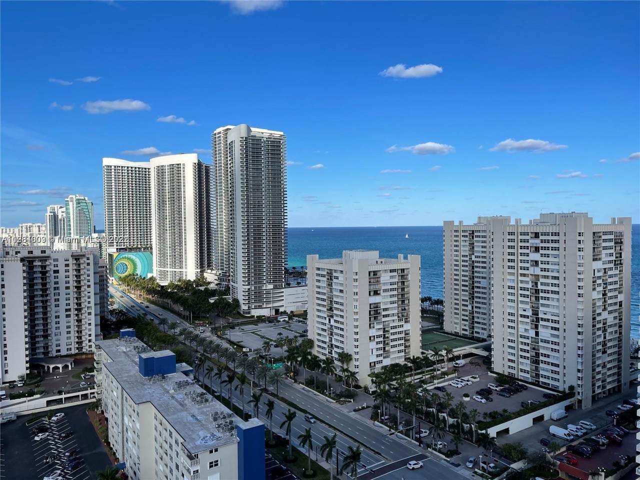 1945 Ocean Dr - Photo 1